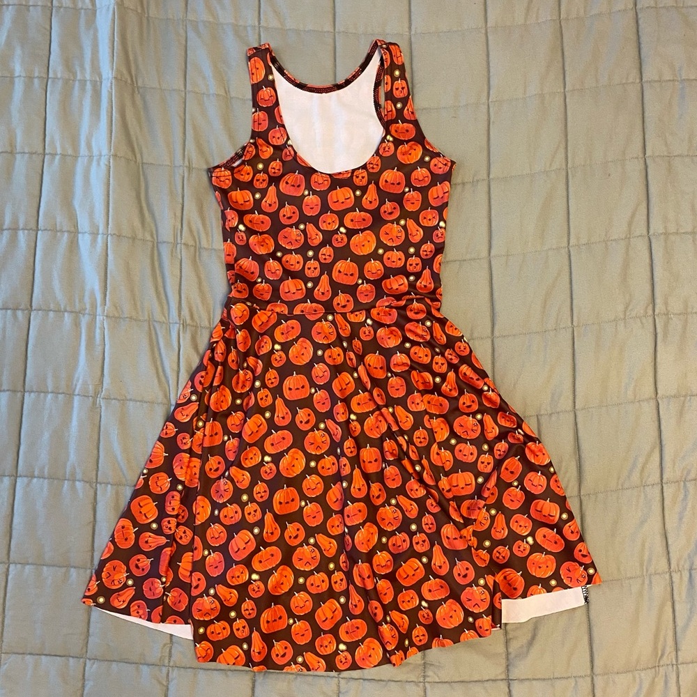NWOT Blackmilk Pumpkin Patch Reversible Skater